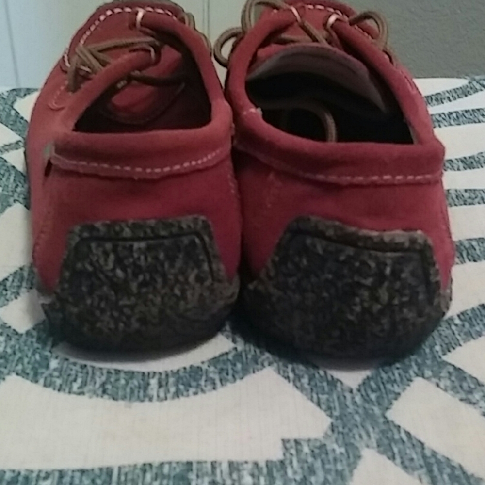 SHOES - Picture 4 of 4